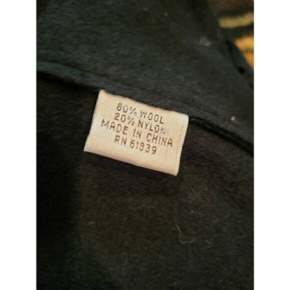 Jôn Felted Wool Blazer Women's Medium Black Engraved Buttons Cropped Cozy Warm - Picture 5 of 5